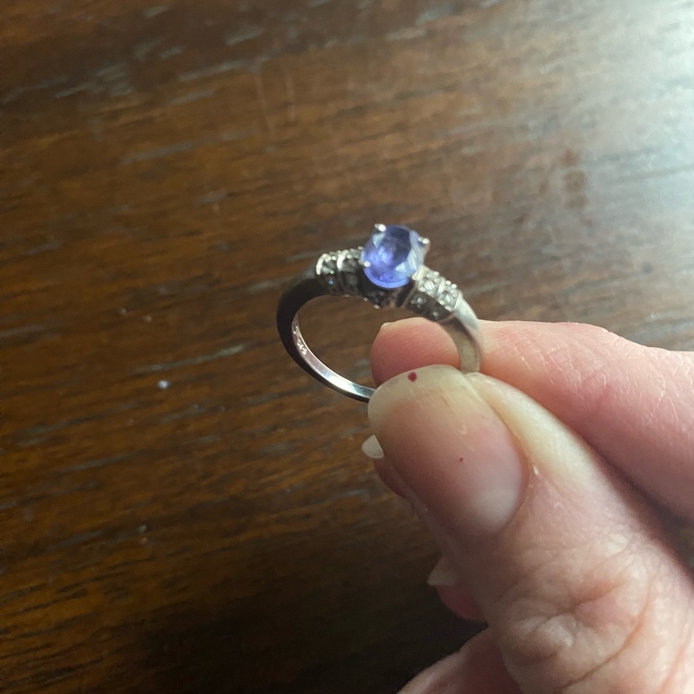 Delicate silver ring - Picture 2 of 5